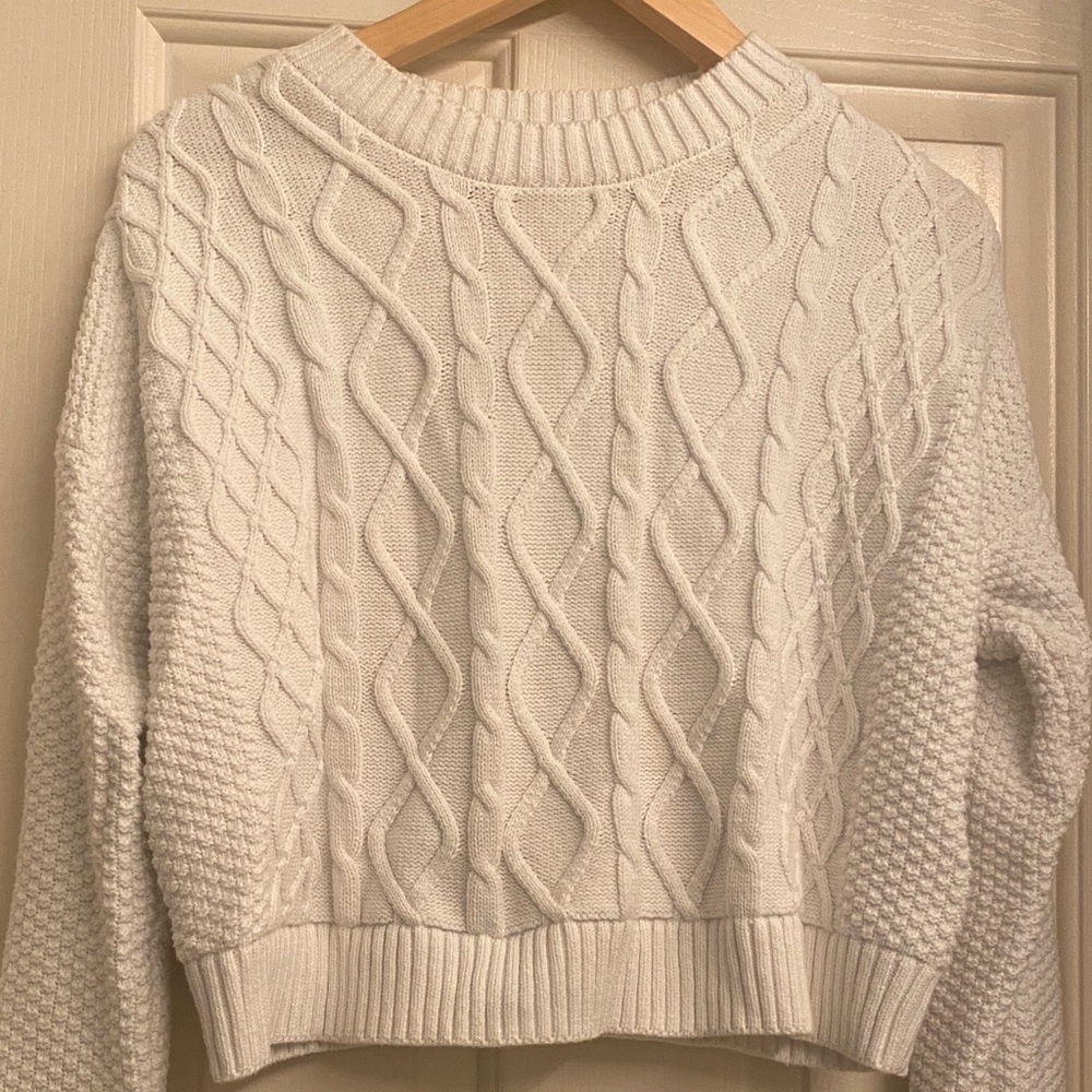 Hollister Cream Cable Knit Sweater